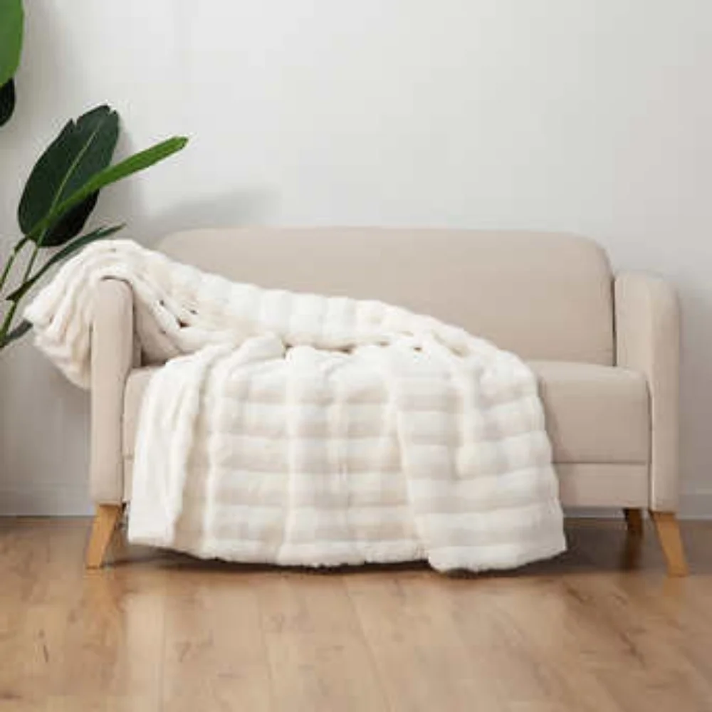 Berkshire Collection Faux Fur Throw